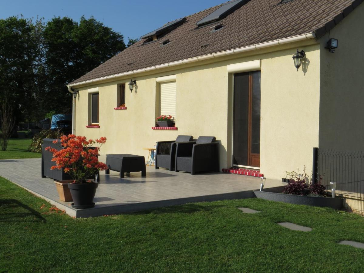Chambre D'Hotes La Cle Du Bonheur Manthelon Buitenkant foto